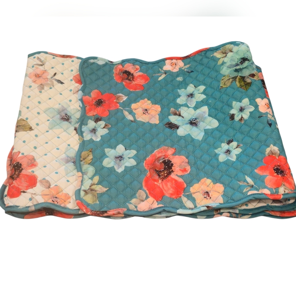 The Pioneer Woman Blue and Pink Kitchen Linens